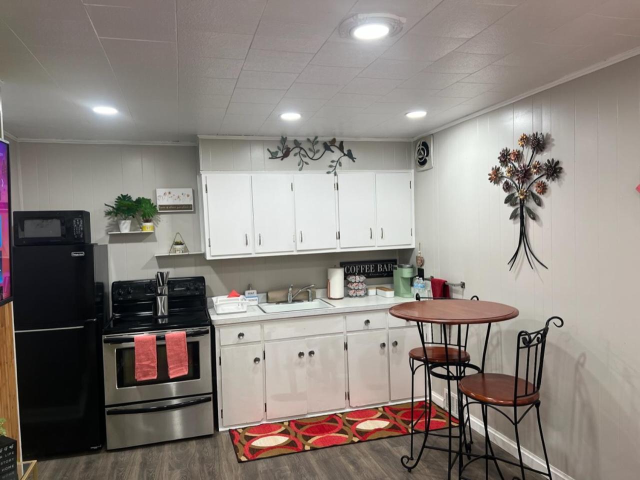 Cozy Buffalo Home-Sleeps 4 Lackawanna 外观 照片